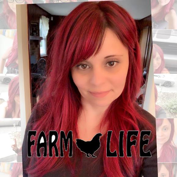 Meet your Posher, Chrissy - Picture 1 of 1